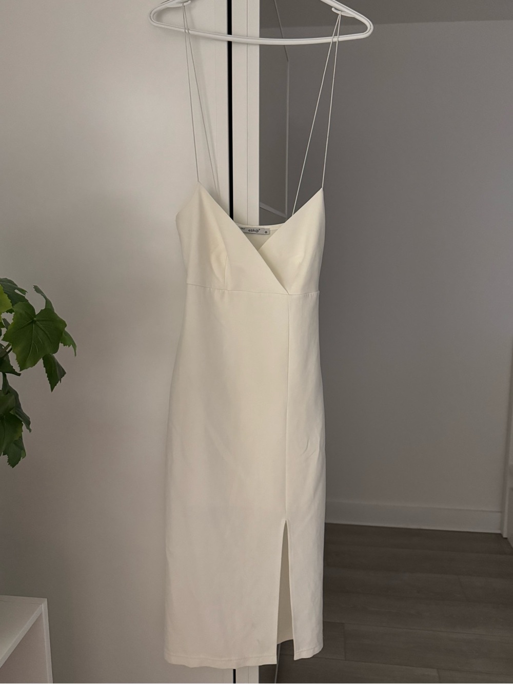 Elegant White Slip Midi Dress with Spaghetti Straps